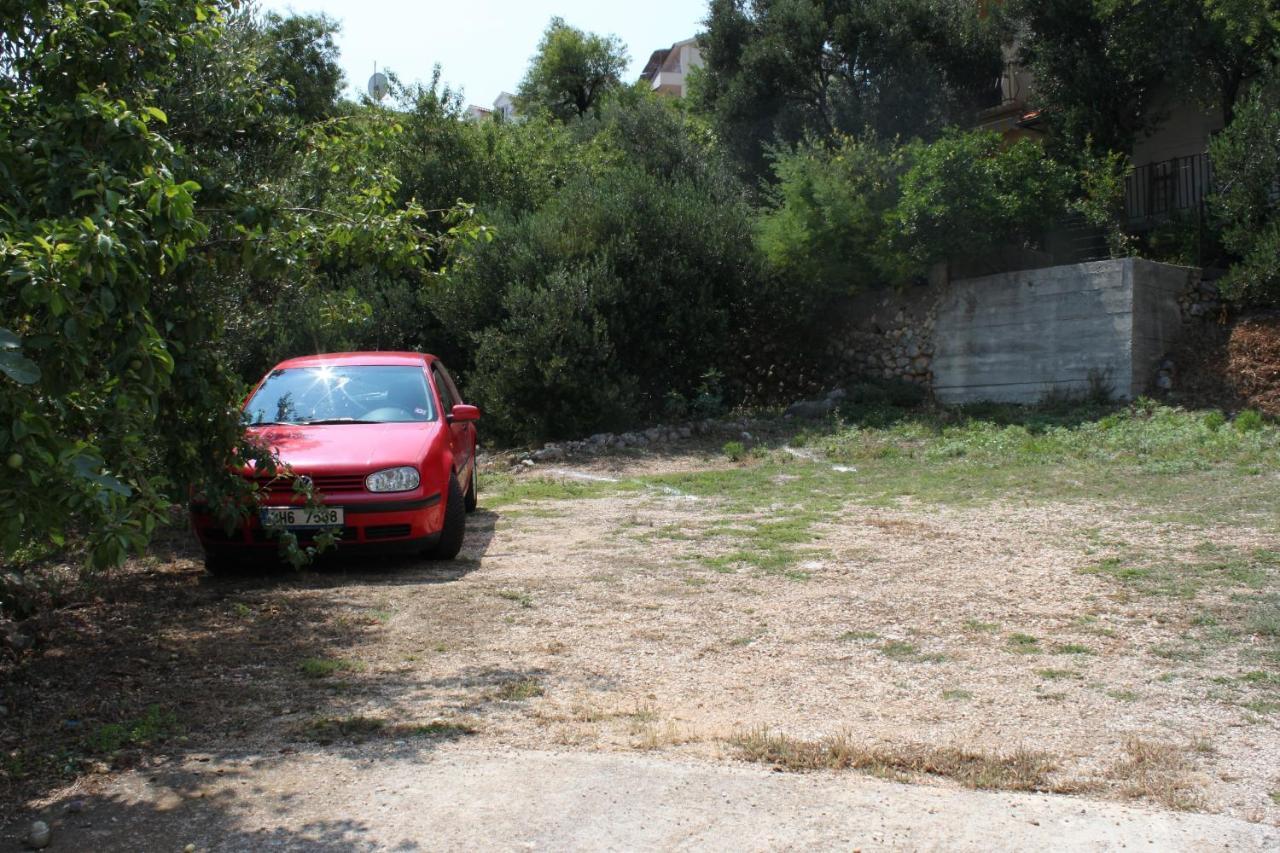 Apartments By The Sea Igrane, Makarska - 6653 Exterior foto